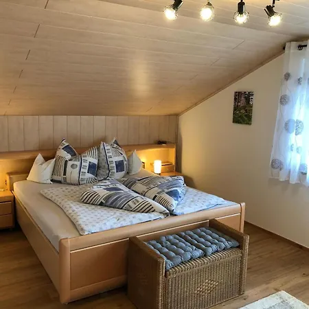 Gaestehaus Schmalzreich Apartamento Lam