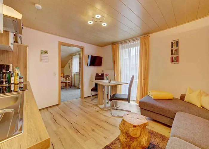 Gaestehaus Schmalzreich Apartmán *